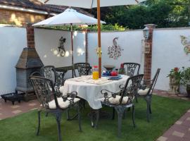 Best Area Close to Leeds Centre, hotel near Roundhay Park, Leeds