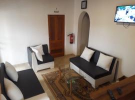 Prince Residencial, hotel v destinaci Santo António