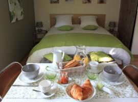 Chambre d'hotes Antony, bed and breakfast en Fresnes