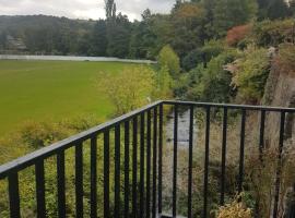 Wicket Green Cottage, holiday home in Hayfield