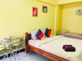 Peamsuk Sweet Prachin Buri, hotel con parking en Prachin Buri