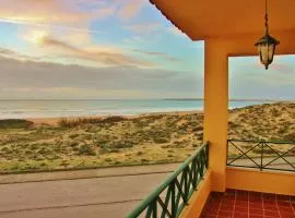 Supertubos Beach Hostel