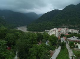 ๋ฆฌ์์ผ์์ ์์นํ ํธํ
Kamay The Grand Alova