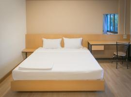 Grand Leo Hotel, hotel in Khon Kaen