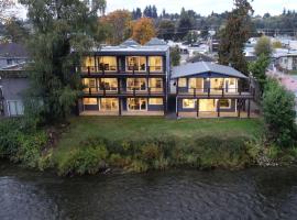 Chateau Riverside, hotel v destinaci Campbell River