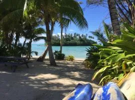 Muri Beach Studio with Pool