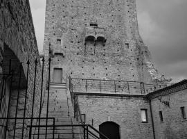 Castel di Pietra, parkimisega hotell sihtkohas Pietra Montecorvino