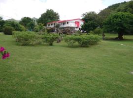 appartement glicéria, hotel with parking in Grande Anse