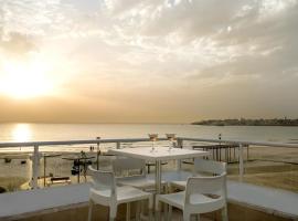Acco Beach Hotel, hotel em Acre