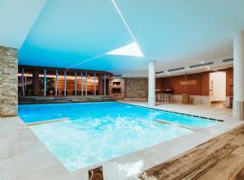 Gaia Residence Hotel, хотел в Медзана