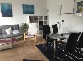 Fewo, 55 qm, voll ausgestattet, mit Süd-Loggia, Nähe Völkerschlachtdenkmal