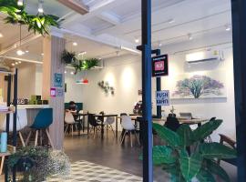 福克博瑟特爾斯隆阿叟客旅舍