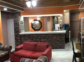 Hotel Guest House Inn, hotell i San Pedro Sula