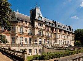 Chateau de Montvillargenne, romantic hotel in Gouvieux