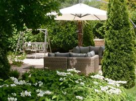 Chambre d'Hôtes La Villa Molina, hôtel à Besançon près de : Gare de Besançon Viotte