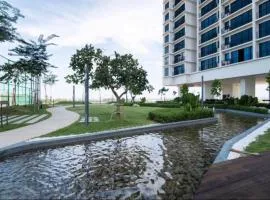 2-Bedroom Apartment@Trefoil Setia Alam
