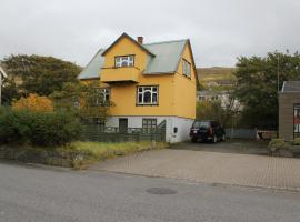 Cosy Guesthouse anno 1936 – pensjonat w mieście Sørvágur