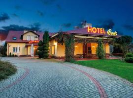 Hotel "Piast", hotel v destinácii Tuczempy