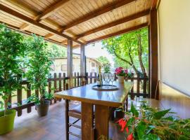 bungalow campeggio madonnina, bungalow i Domaso