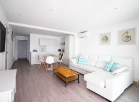 Apartaments Es Port ETVPL14335-13394, fjölskylduhótel í Colonia Sant Jordi