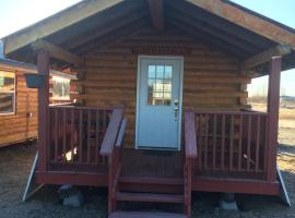 Alaska Log Cabins on the Pond, недорогой отель в городе Clear Creek Park