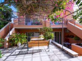 Poseidon Studios & Apartments