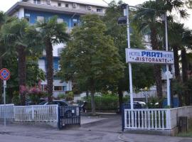 Hotel Prati, готель у місті Кастрокаро-Терме
