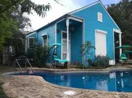 7 Bedroom - Sleeps 14! Next to Bourbon Street