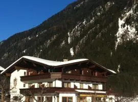 Hotel-Garni Almhof