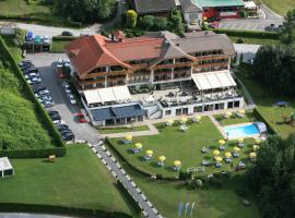 Dei Hotel Schönblick, ξενοδοχείο με σπα σε Velden am Wörthersee