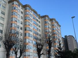 APARTAMENTO 10 PISO VISTAS AL MAR, hotel econômico em Ferrol