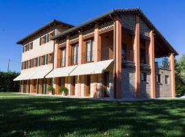 Crystal Luxury House, hostal o pensió a Fiume Veneto