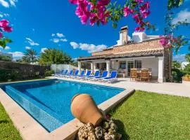 Casas Mari y Pili para 12 personas a unos 200 m de la playa