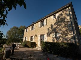 La Belle Etoile, hotel with parking in Avon-les-Roches