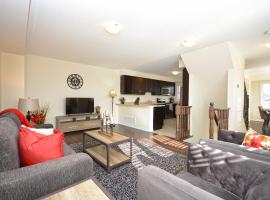 Townhome Collection By Royal Stays - Milton ON, pet-friendly hotel in Milton
