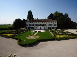 Borgo Dei Conti Della Torre, country house in Morsano al Tagliamento