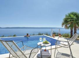 5 stars 2 bedroom panoramic view: Pisak şehrinde bir villa