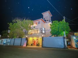 Villa Paradise, hotel in Hikkaduwa