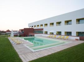 Monte Filipe Hotel, ξενοδοχείο με υδρομασάζ σε Alpalhao