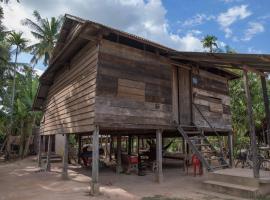 Chansor Homestay 2 By Siem Reap Homesteading, ξενοδοχείο σε Phumĭ Réach Born