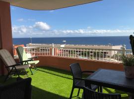 Apartamento entero con vistas al mar en Radazul, ξενοδοχείο σε Radazul