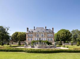 Saint-Maclou Chateau Sleeps 28 Pool, hotell i Saint-Maclou