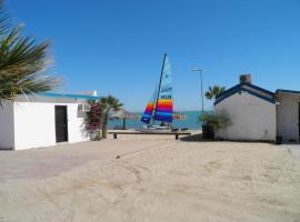 #40 Bungalow Seaside Hotel & Victors RV Park: San Felipe'de bir otel