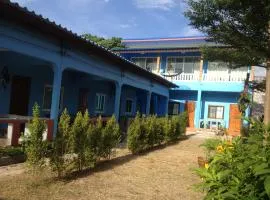 Lanta Blue House