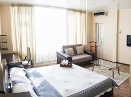 Apartment on Kunayeva 38، فندق في شيمكنت