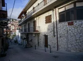 Petra house 2