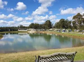 Australian Motor Home Tourist Park Twelve Mile Creek