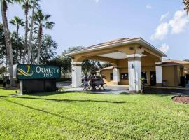 Quality Inn near Blue Spring, hotelli kohteessa Orange City lähellä maamerkkiä St. Johns River Cruises