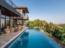 SaffronStays Falcon Hill, Lonavala - luxury villa with infinity pool near Lion's Point, luxury hotel in Lonavala
