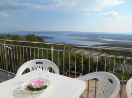 Apartments Diana, vacation rental in Šmrika